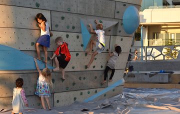 The bouldering wall